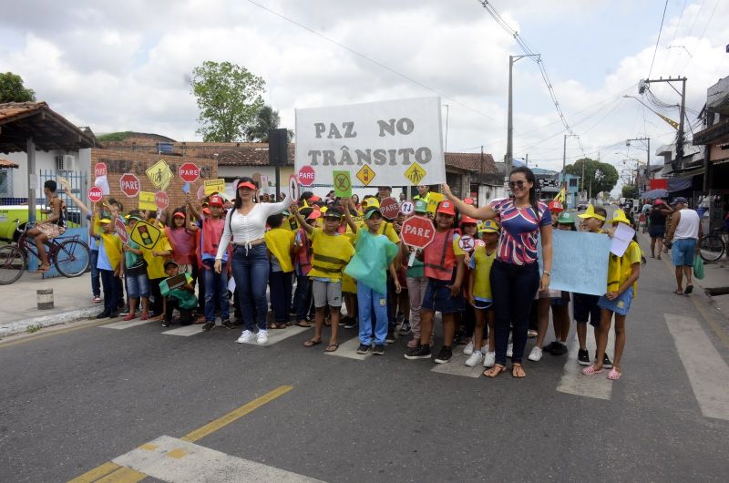 Educação de Trânsito na Escola Clovis De Souza Begot na Águas Lindas