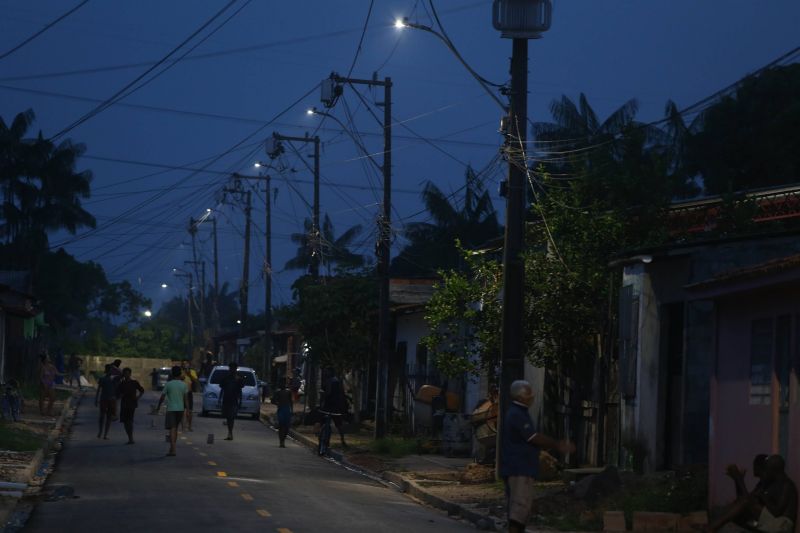 Inauguração de ruas da 5ª Brigada, pavimentadas, sinalizadas e com nova iluminação led no conjunto Carlos Marighela no Aurá