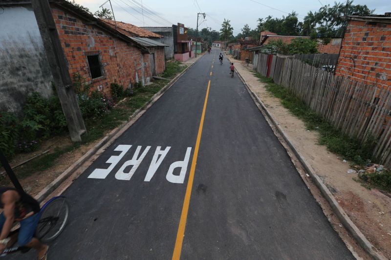 Inauguração de ruas da 5ª Brigada, pavimentadas, sinalizadas e com nova iluminação led no conjunto Carlos Marighela no Aurá