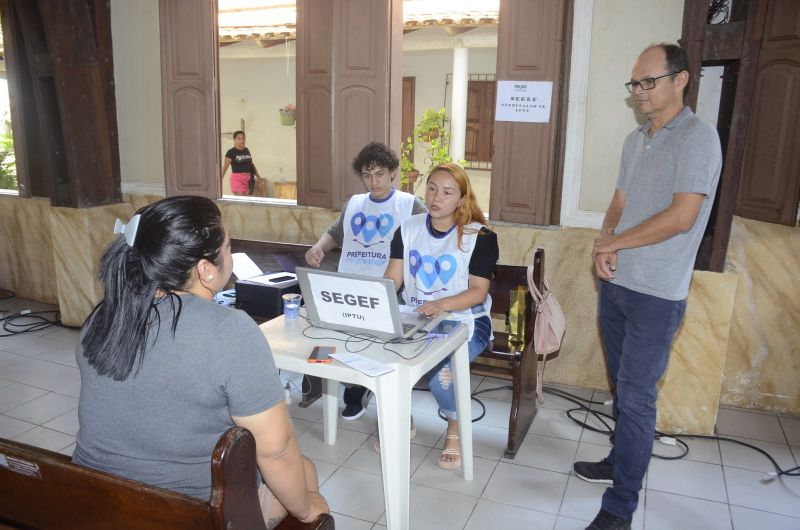 Prefeitura em Movimento na Igreja Tranfiguração do Senhor no Curuçambá