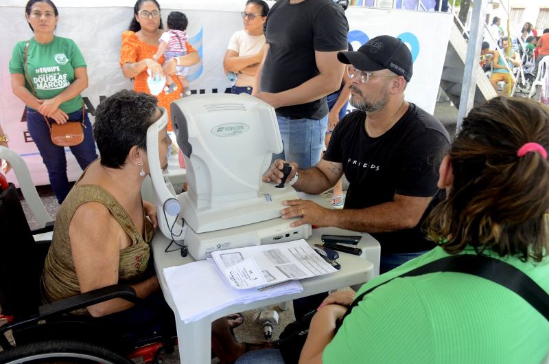 Prefeitura em Movimento na Igreja Tranfiguração do Senhor no Curuçambá