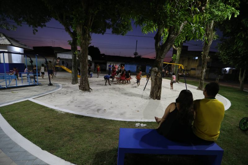 Inauguração da nova praça entre WE 86 e WE 88 na Cidade nova VI