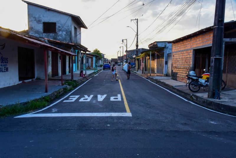 Inauguração asfáltica no bairro do Paar com Asfalto Novo e Sinalização Viária