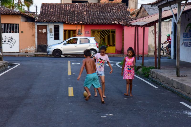 Inauguração asfáltica no bairro do Paar com Asfalto Novo e Sinalização Viária