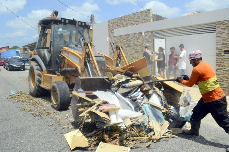 Mutirão de Limpeza nos bairros