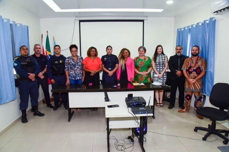 Palestra sobre violência racial e intolerância religiosa no Auditorio da OAB Ananindeua