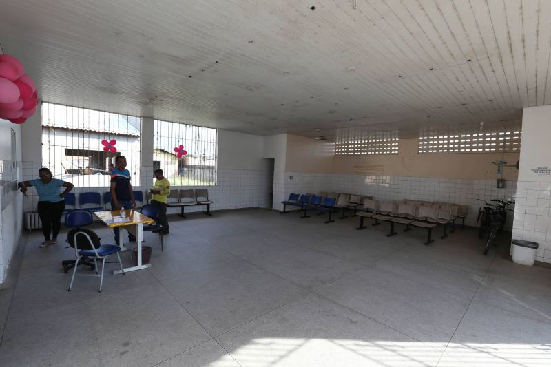 Assinatura de ordem de serviço para reforma da Clinica Saúde Da Família, no bairro Distrito Industrial