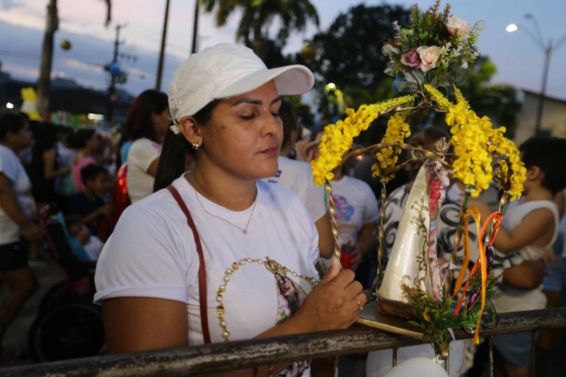 Chegada do traslado da Imagem Peregrina de Nossa Senhora de Nazaré na Igreja Matriz de Ananindeua