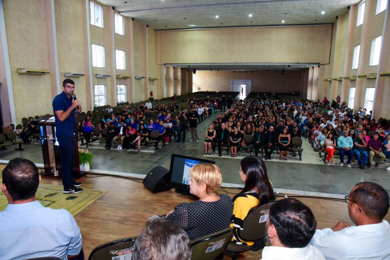 Entrega de Certificados do curso saúde com agente, para profissionais da área da Saúde. ( Asc / Ace )