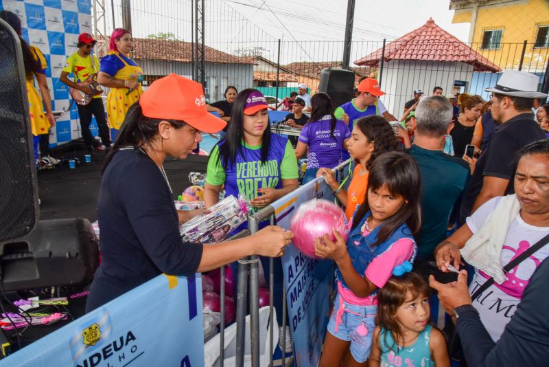 Inauguração da praça professora Maria de Fátima no conjunto Guajará I