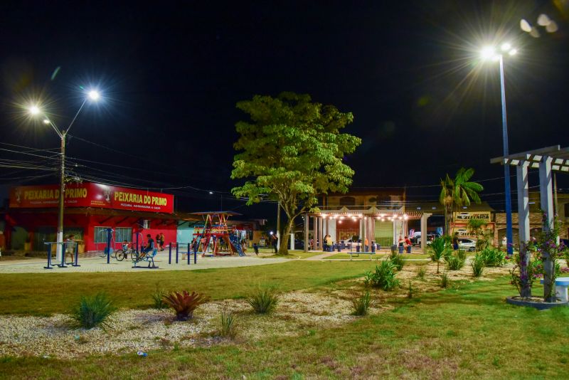 Praça Renascer na avenida 3 Corações na Cidade Nova