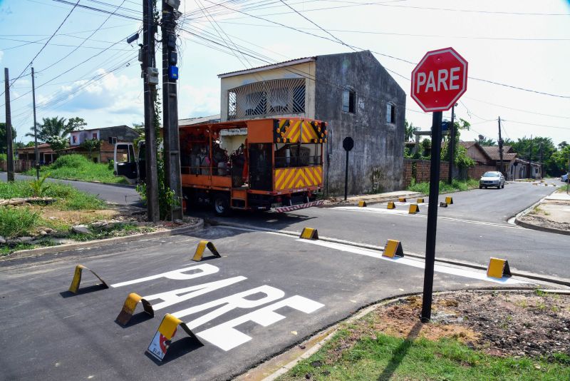 Sinalização Asfáltica na Comunidade Hokkaida no bairro Águas Brancas