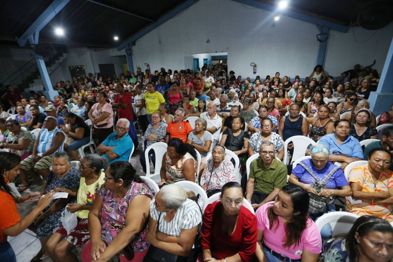 Entrega de Títulos de Propriedade na comunidade São Judas Tadeu no bairro de Águas Lindas