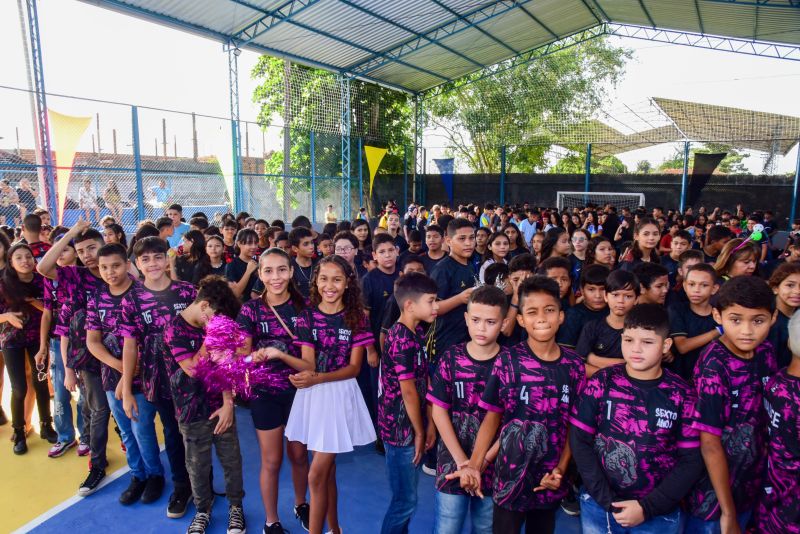 Entrega da quadra coberta da escola Cândida Santos de Souza e abertura dos jogos no Distrito Industrial