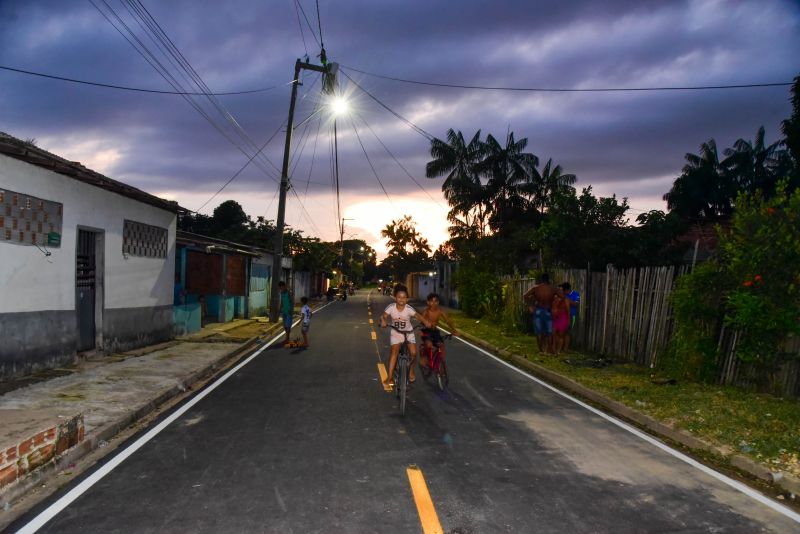 Inauguração asfáltica das ruas Décima Quinta e Décima Sexta no bairro do Aurá