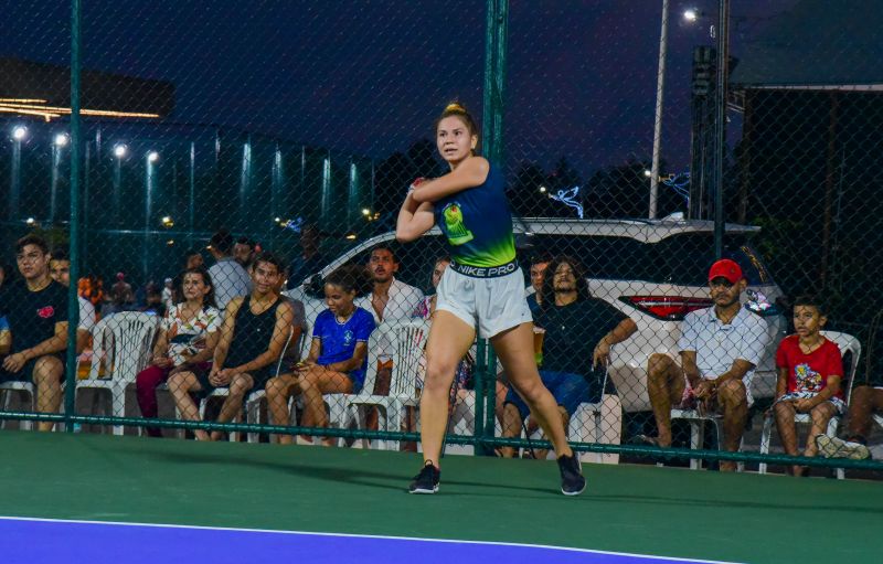 Evento esportivo na Orla de Ananindeua - Projeto Raquetes do Futuro - Beach Tênis e Tênis