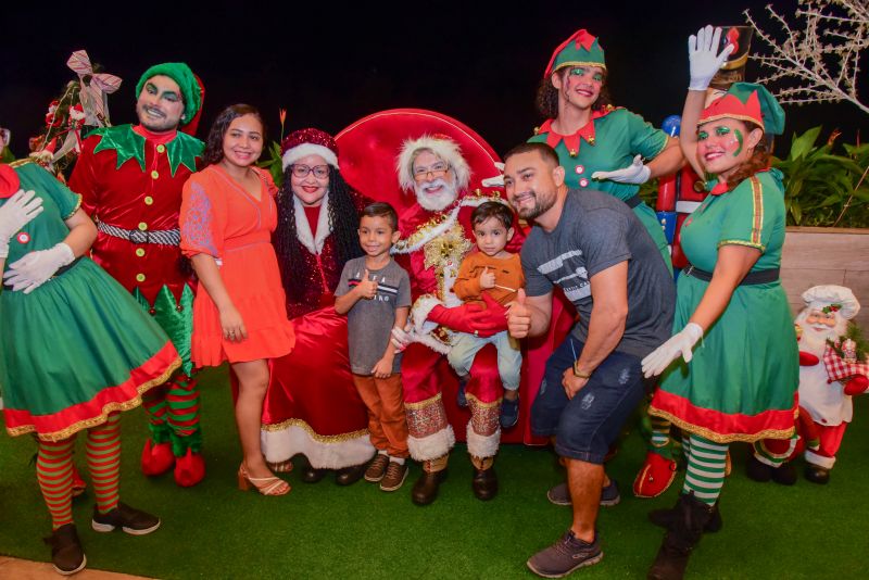 Espetáculo Natalino e Natal de Amor na Orla de Ananindeua