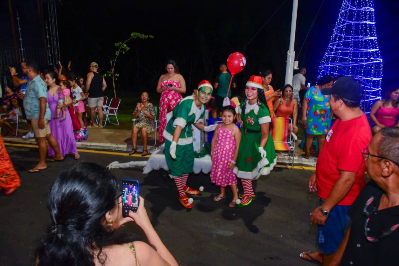 Espetáculo Natalino e Natal de Amor na Orla de Ananindeua