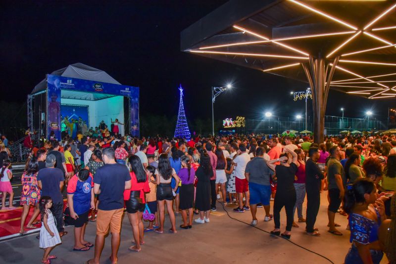 Espetáculo Natalino e Natal de Amor na Orla de Ananindeua