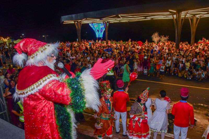 Espetáculo Natalino e Natal de Amor na Orla de Ananindeua