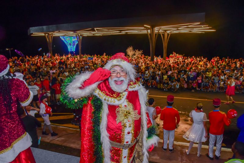 Espetáculo Natalino e Natal de Amor na Orla de Ananindeua