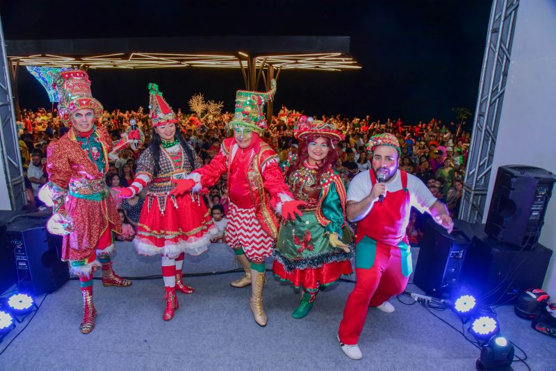 Espetáculo Natalino e Natal de Amor na Orla de Ananindeua