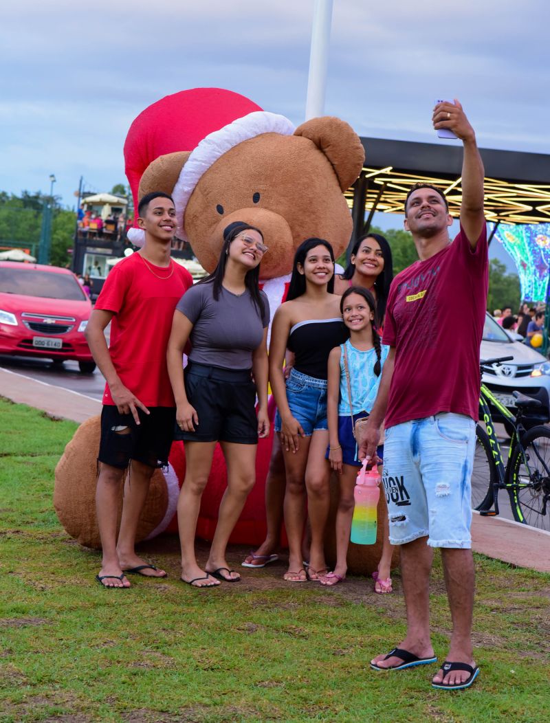 Espetáculo Natalino e Natal de Amor na Orla de Ananindeua