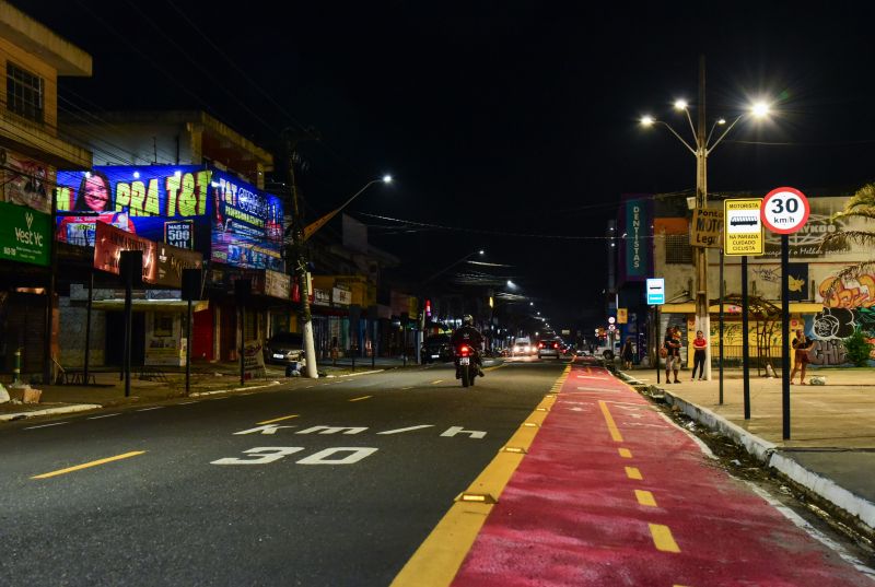 Inauguração da nova avenida Cláudio Sanders no bairro Centro, totalmente Recapeada, sinalizada e com iluminação em led