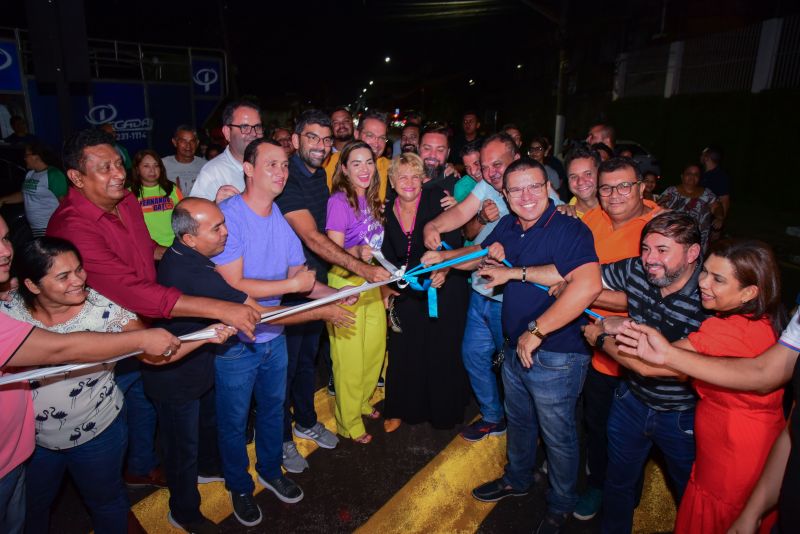 Inauguração da nova avenida Cláudio Sanders no bairro Centro, totalmente Recapeada, sinalizada e com iluminação em led