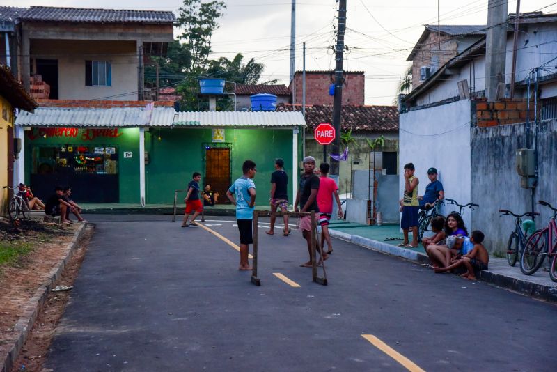 Inauguração das ruas da comunidade Vitória Régia no bairro Distrito Industrial