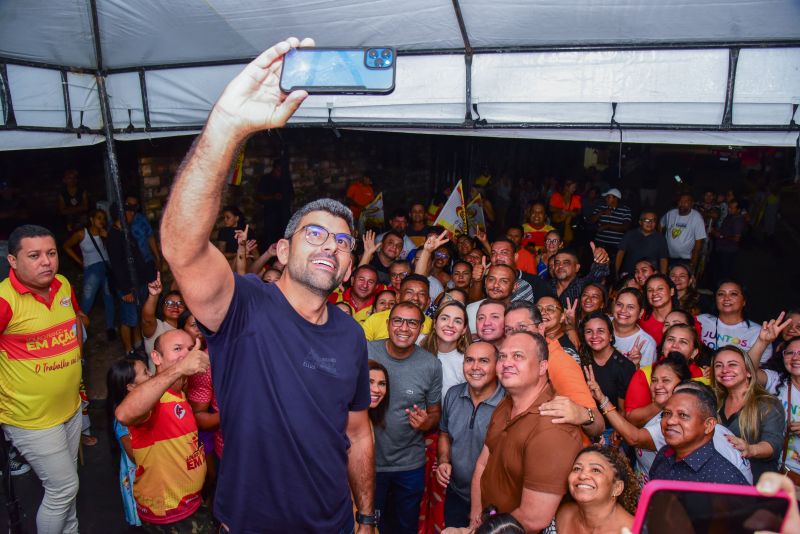 Inauguração das ruas da comunidade Vitória Régia no bairro Distrito Industrial