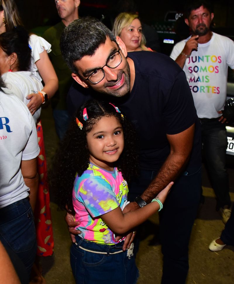 Inauguração das ruas da comunidade Vitória Régia no bairro Distrito Industrial