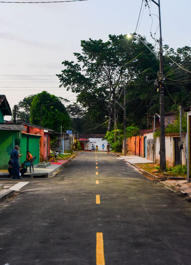 Inauguração das ruas da comunidade Vitória Régia no bairro Distrito Industrial