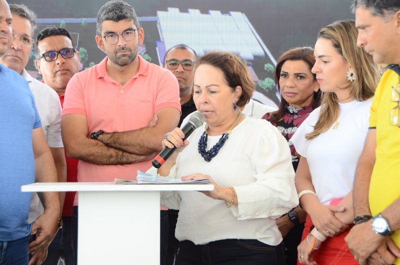 Assinatura de ordem serviço para construção 1ª Escola do Município que funcionará em tempo Integral EMEF Parque Eco Escola