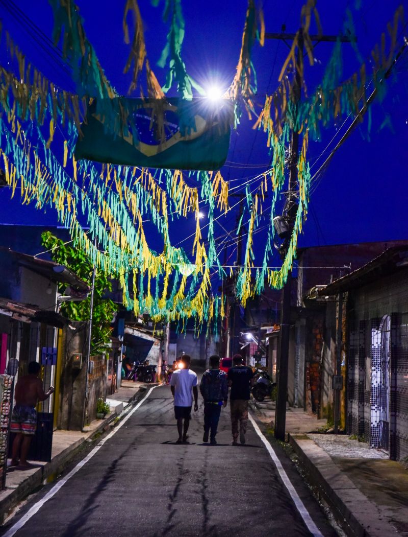 Inauguração de ruas asfaltadas alamedas Tapajós, São Luiz e Vitória no bairro do Atalaia