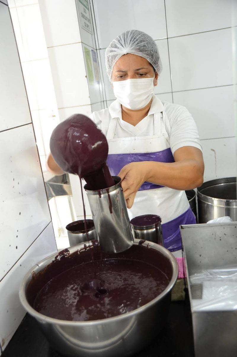 Entrega do selo Açaí Bom que Só, no açaí do Leno da estrada da Providência na Cidade Nova