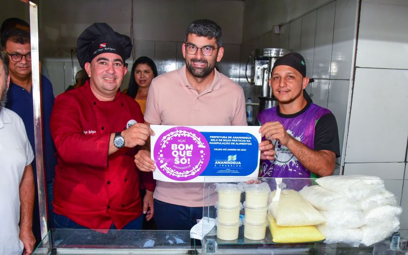 Entrega do Selo Açaí Bom Que Só , na Cidade Nova VIII na WE 51