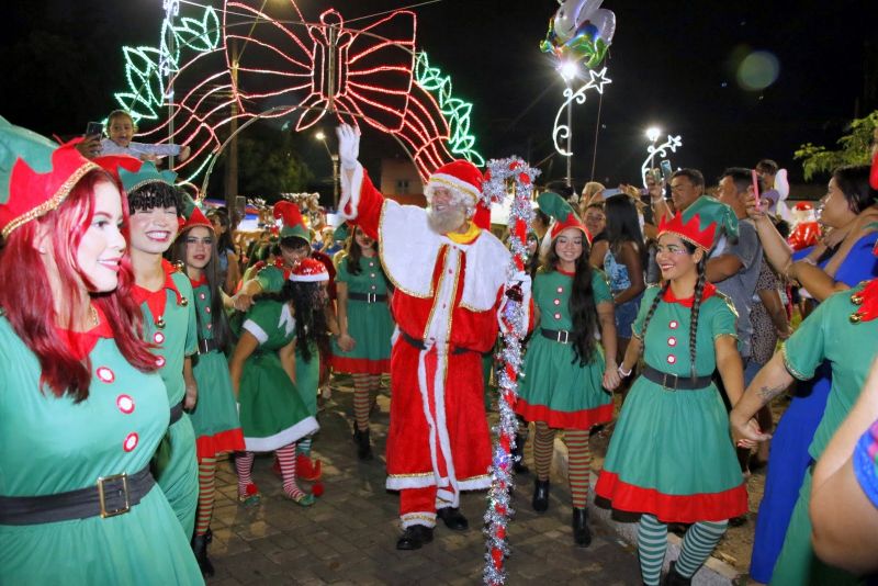 Parada Natalina no Bosque Marajoara no Júlia Seffer