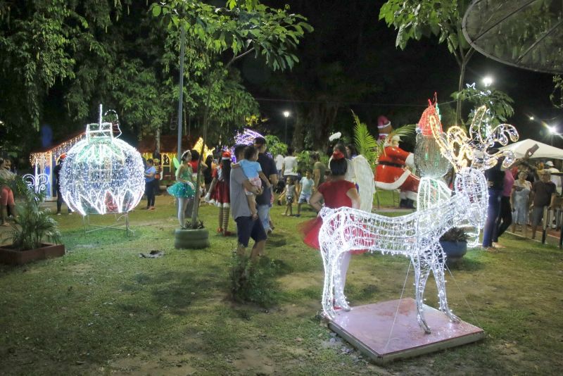 Parada Natalina no Bosque Marajoara no Júlia Seffer