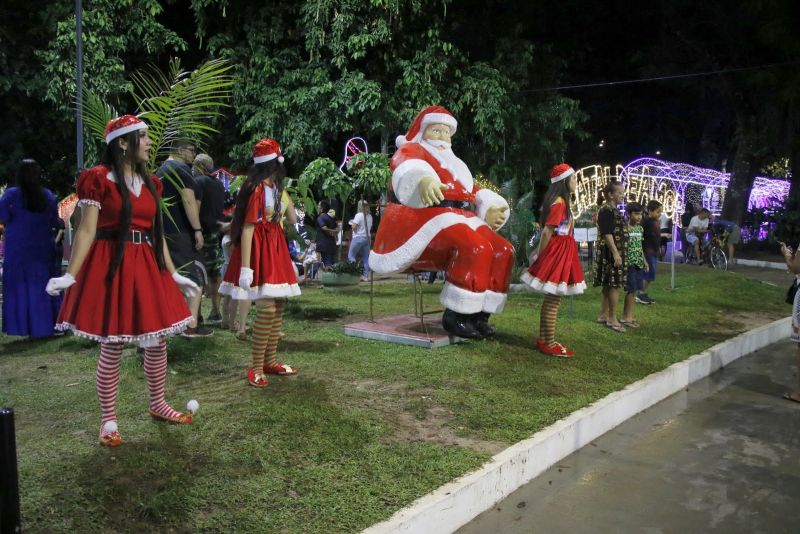 Parada Natalina no Bosque Marajoara no Júlia Seffer