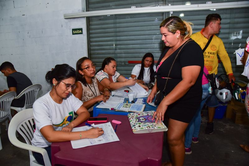 Programação do Corujão de Saúde, e Entrega do 1º Consultório Móvel de Saúde da Mulher da Região Metropolitana no bairro Icuí Guajará