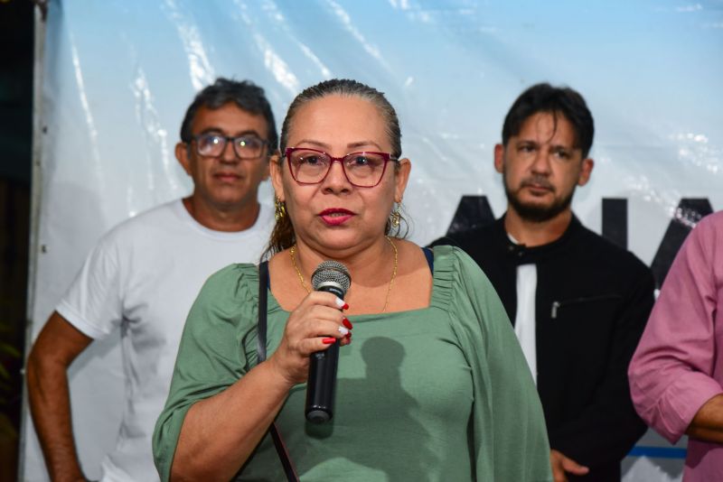 Entrega de Títulos de Propriedade na Comunidade Chico Mendes e Jerusalém no Bairro do Coqueiro