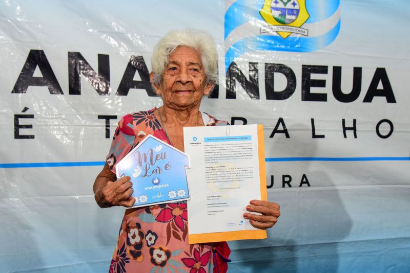 Entrega de Títulos de Propriedade na Comunidade Chico Mendes e Jerusalém no Bairro do Coqueiro