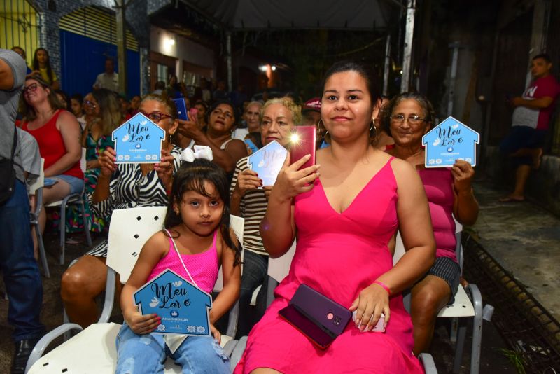 Entrega de Títulos de Propriedade na Comunidade Chico Mendes e Jerusalém no Bairro do Coqueiro