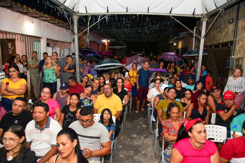 Entrega de Títulos de Propriedade na Comunidade Chico Mendes e Jerusalém no Bairro do Coqueiro