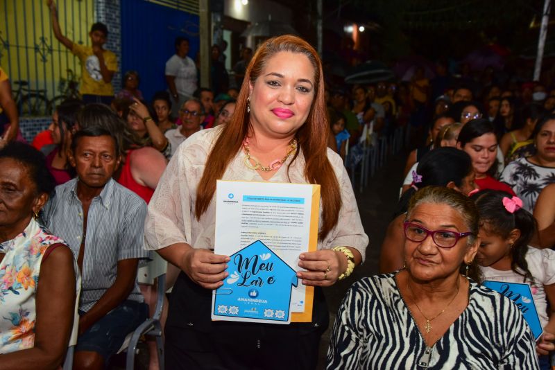 Entrega de Títulos de Propriedade na Comunidade Chico Mendes e Jerusalém no Bairro do Coqueiro