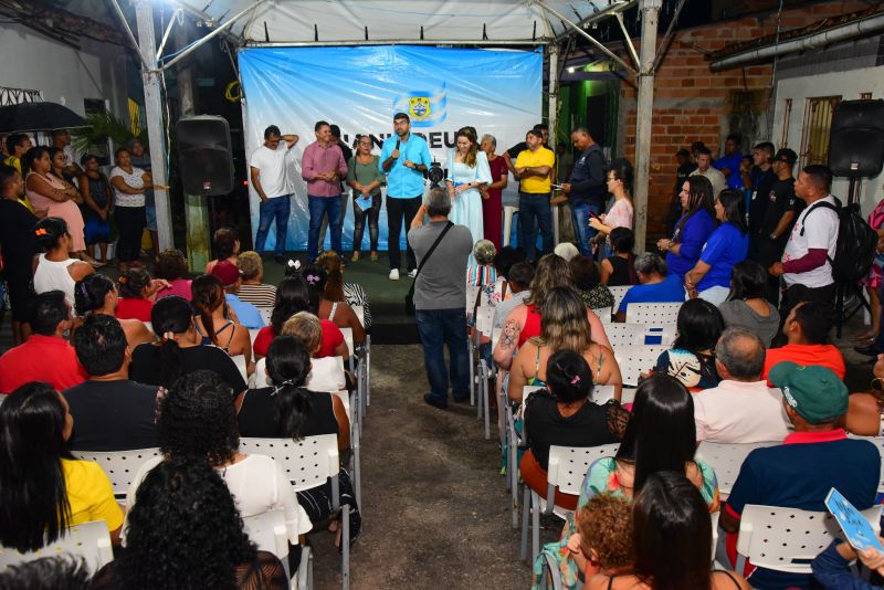 Entrega de Títulos de Propriedade na Comunidade Chico Mendes e Jerusalém no Bairro do Coqueiro