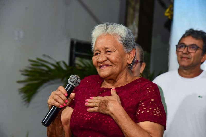 Entrega de Títulos de Propriedade na Comunidade Chico Mendes e Jerusalém no Bairro do Coqueiro