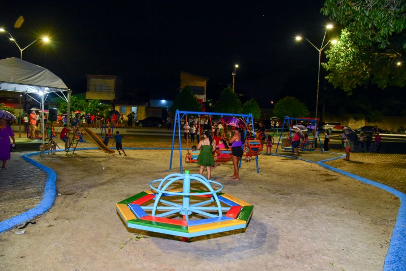 Inauguração da Praça Bacia Leiteira no Bairro do Icuí Guajará
