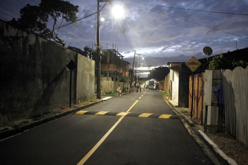 Inauguração de ruas Pavimentadas no Bairro de Águas Lindas. Alameda Bento, passagem Fabiano Rodrigues e passagem Novo Horizonte